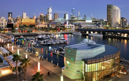 Melbourne Docklands (c) harbourescapeapartments.com.au